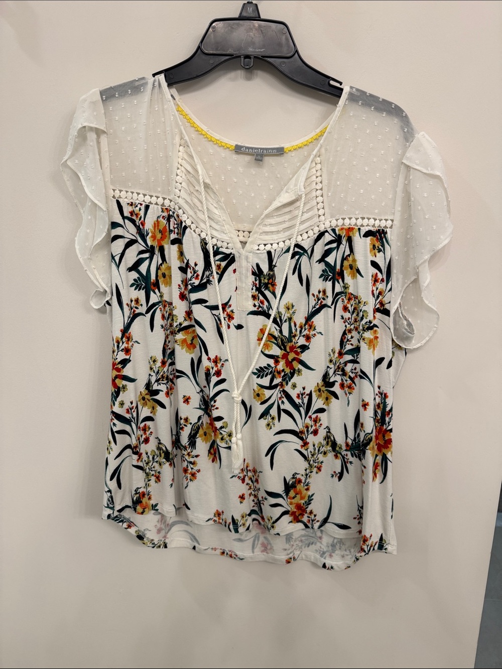 Daniel Rainn White Floral V-Neck Lace-Trim Flutter Sleeve Blouse